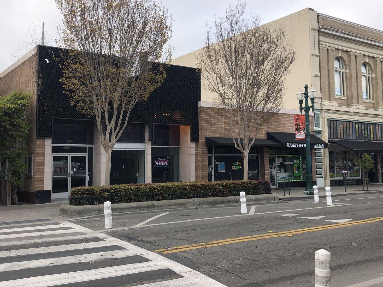 Alameda Post - Last remaining wall of the Artesian Water Works building