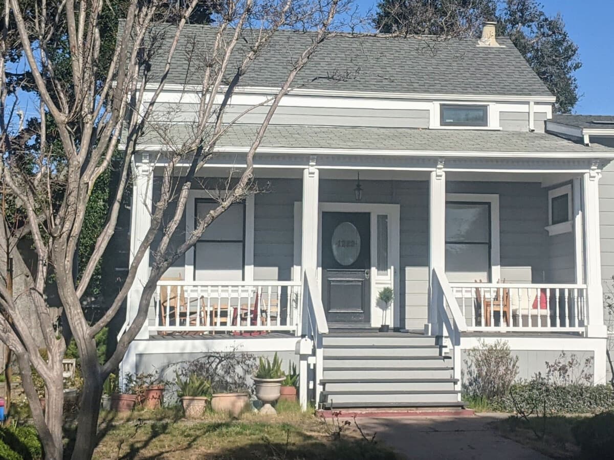 Alameda Post - Alameda's oldest house?