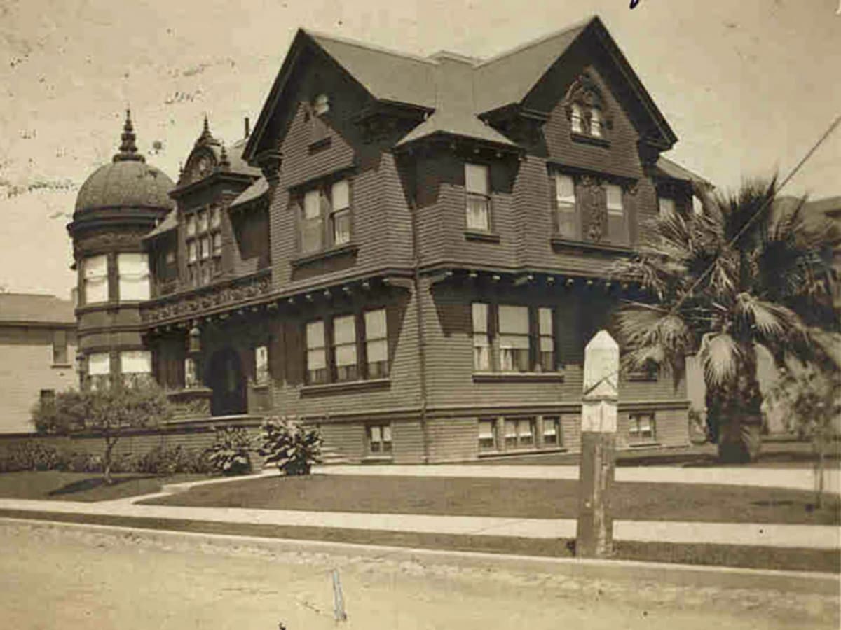 Alameda Post - 1601 Central Ave. from a 1907 postcard