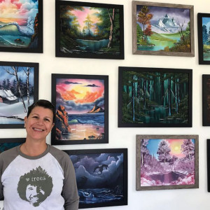 Alameda Post - Karen Roze and her happy little paintings