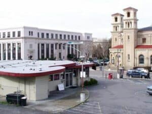 Alameda Post - the old burger shop in Alameda that Gil ate at before Halloween dinner