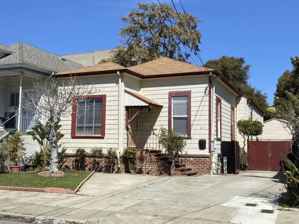 Alameda Post - 611 Taylor, a small ranch house. former home of Alameda co-founder Gideon Aughinbaugh.