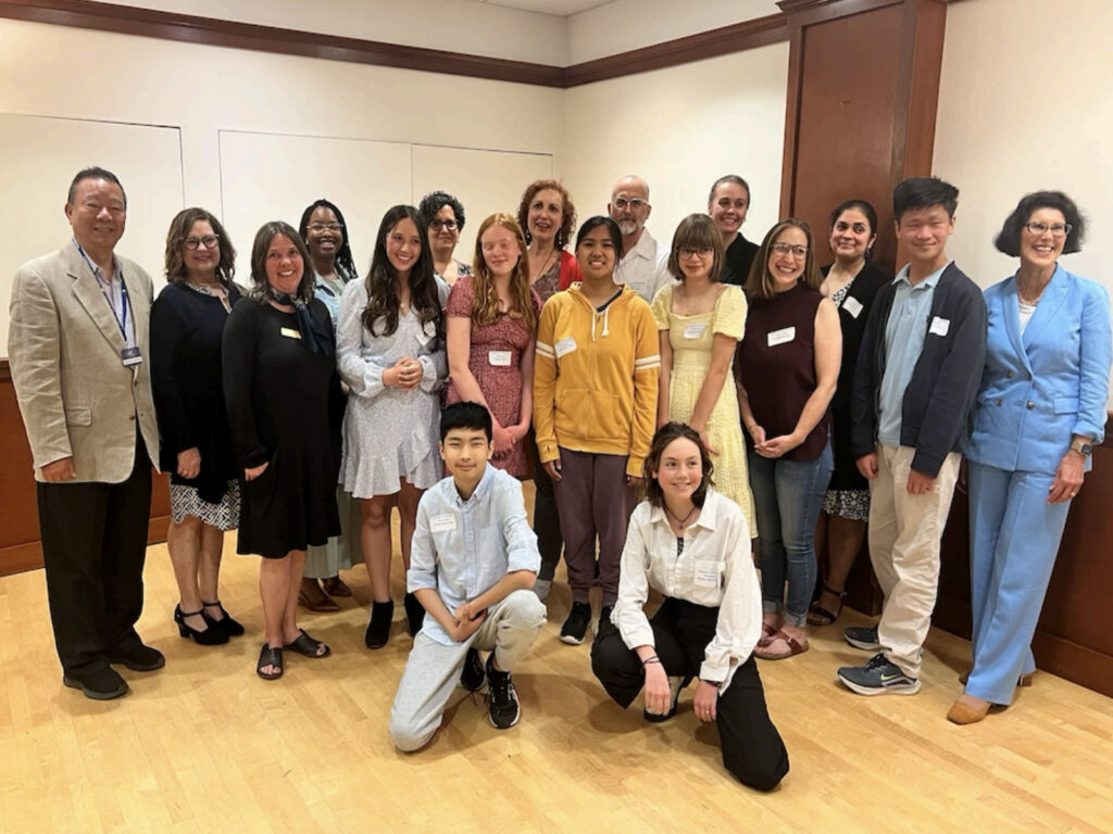 Alameda Post - a group photo of students, teachers, and the mayor at the 2023 Hope of America award for leadership