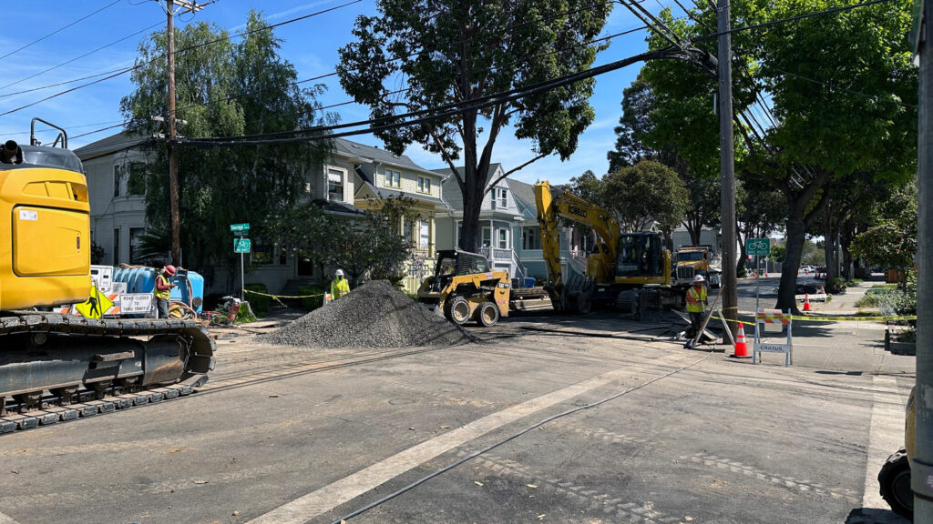 Alameda Post - EBMUD construction workers at Pacific Avenue and Sherman Street