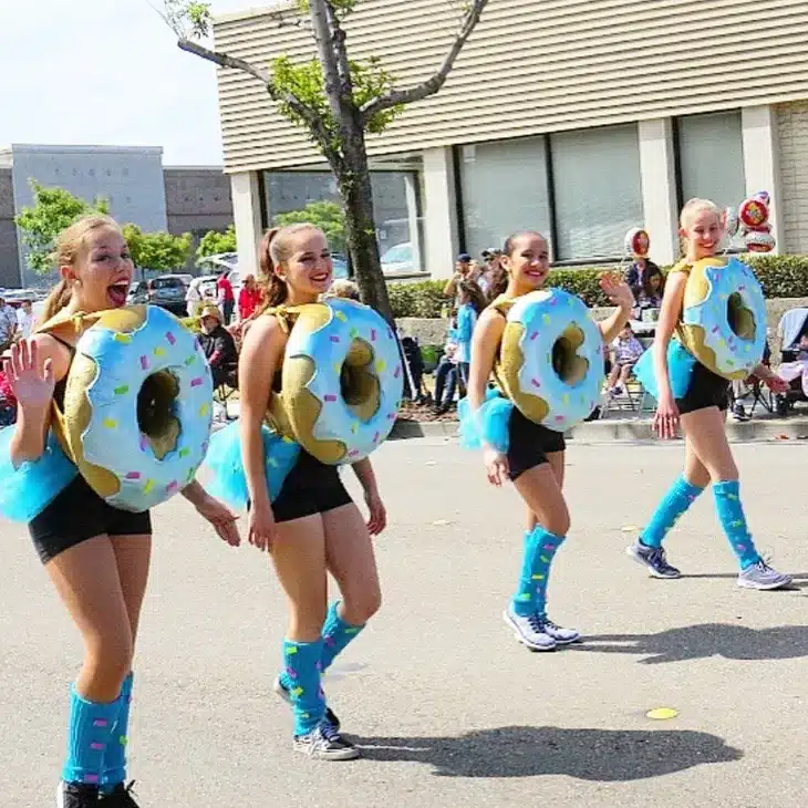Alameda Post - Donut Fun Run participants in donut costumes