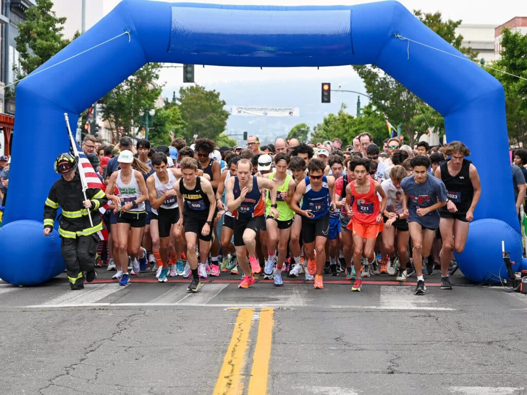 Alameda Post - Starting line of the July 4 5k Fun Run/Walk. Photo courtesy OutFront Endurance.