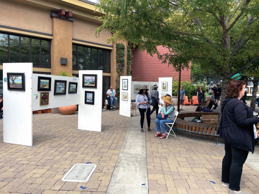 Alameda Post - artworks on display outdoors. See the painting process itself at Frank Bette Plein Air Paintout