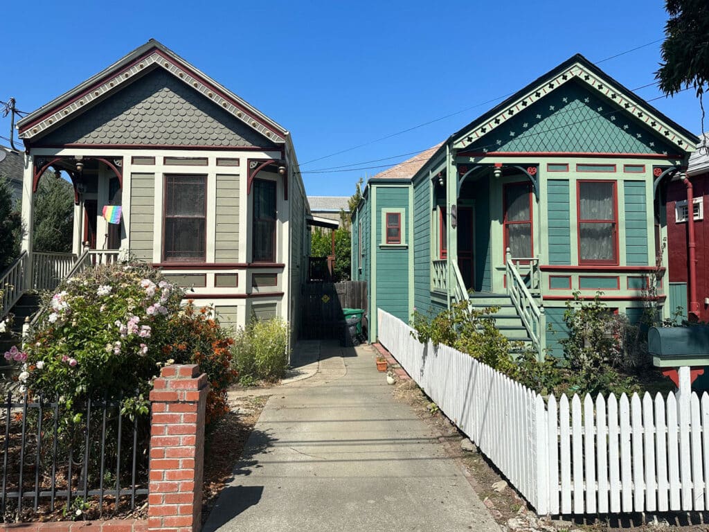 Alameda Post - Two Queen Anne style homes by Marcuse and Remmel