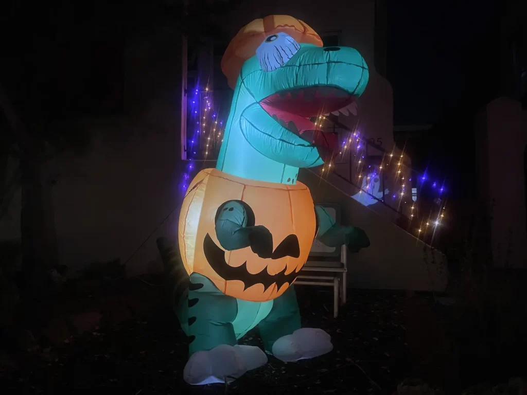 Alameda Post - Bear's-Eye View of Alameda for October 8, 2023 – A T-Rex Halloween decoration