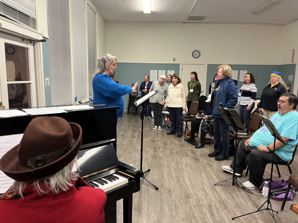 Alameda Post - Alameda Sings! rehearses 