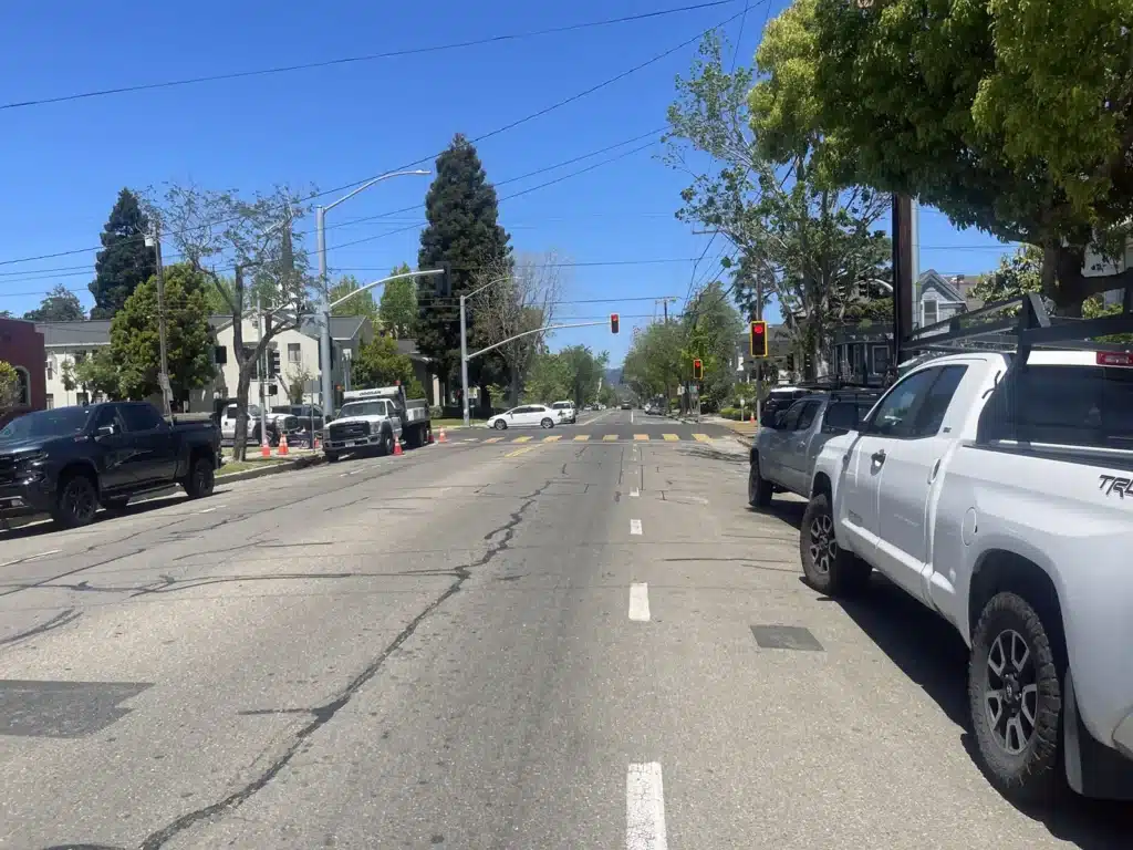 Alameda Post - New traffic signals at Grand Street and Encinal Avenue