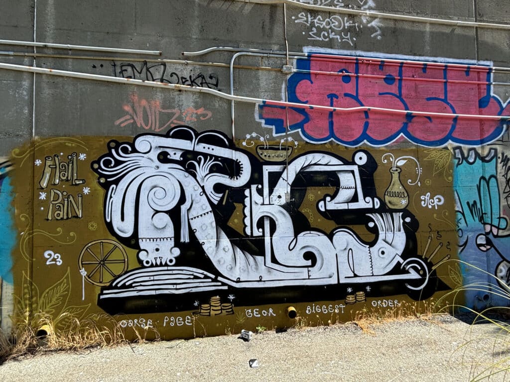 Alameda Post - graffiti art at Alameda Point