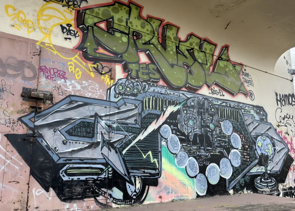 Alameda Post - graffiti art at Alameda Point
