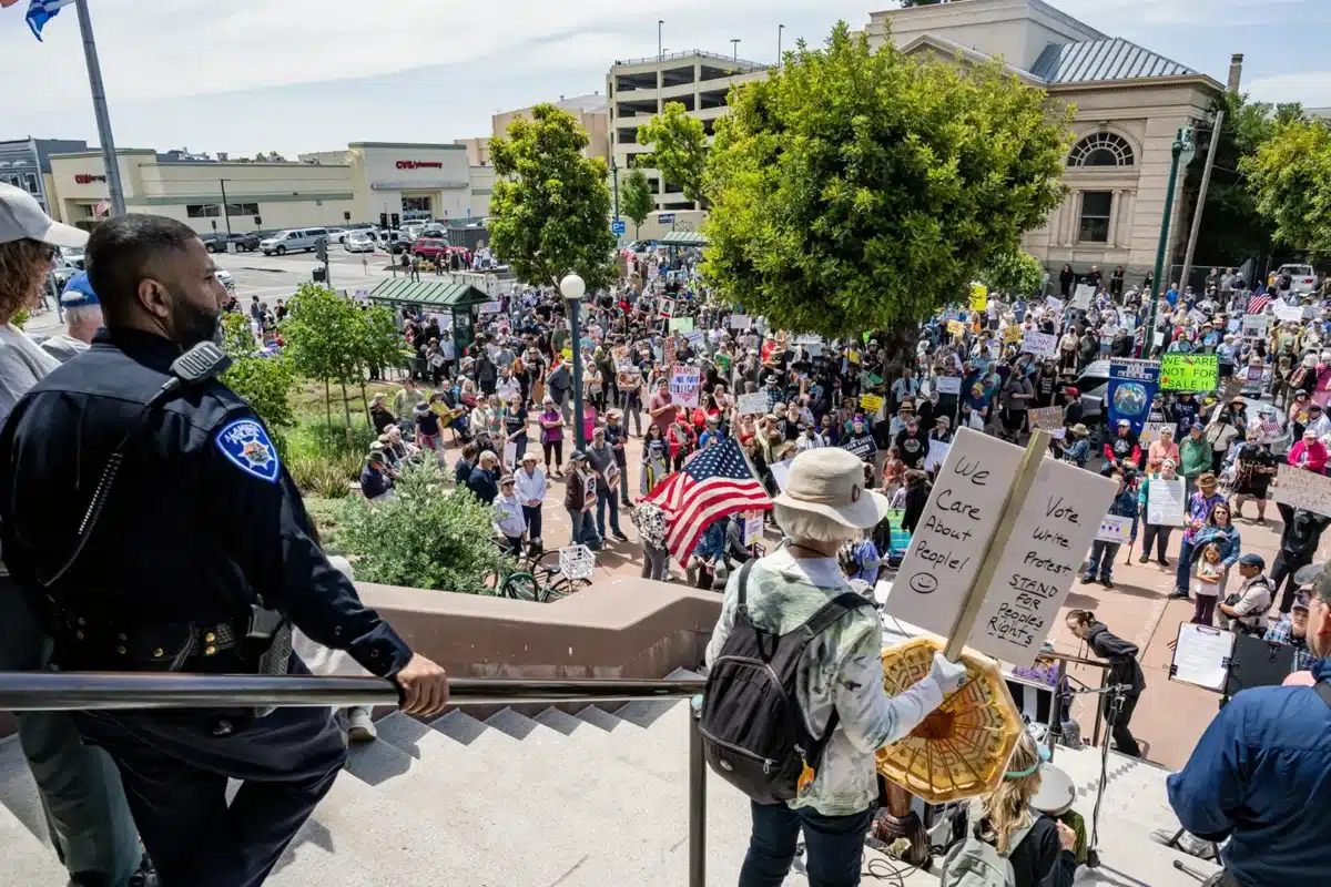 Alameda Post - No Kings rally, Alameda, CA, June 14, 2025.