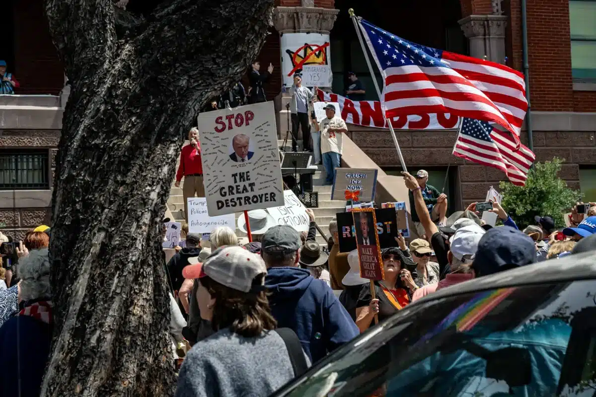Alameda Post - No Kings rally, Alameda, CA, June 14, 2025.