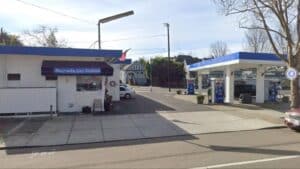 Alameda Post - a photo of 1310 Central Avenue where a Mobil gas station stands