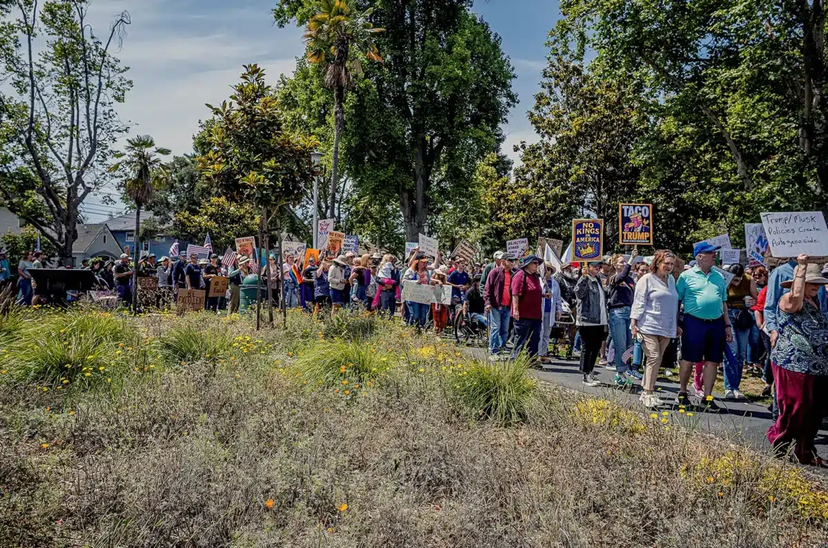 Alameda Post - No Kings rally, Alameda, CA, June 14, 2025.