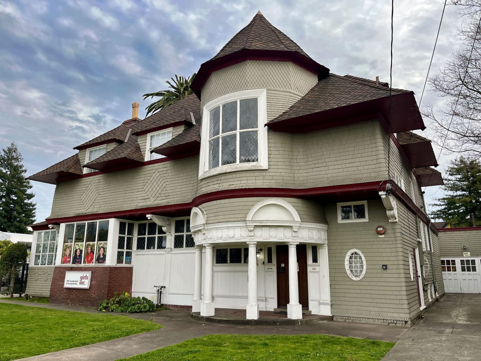 Exciting The Greenleaf House Images
