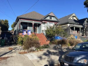 Alameda Post - A photo of a house where Little Crumbles Day Care is.