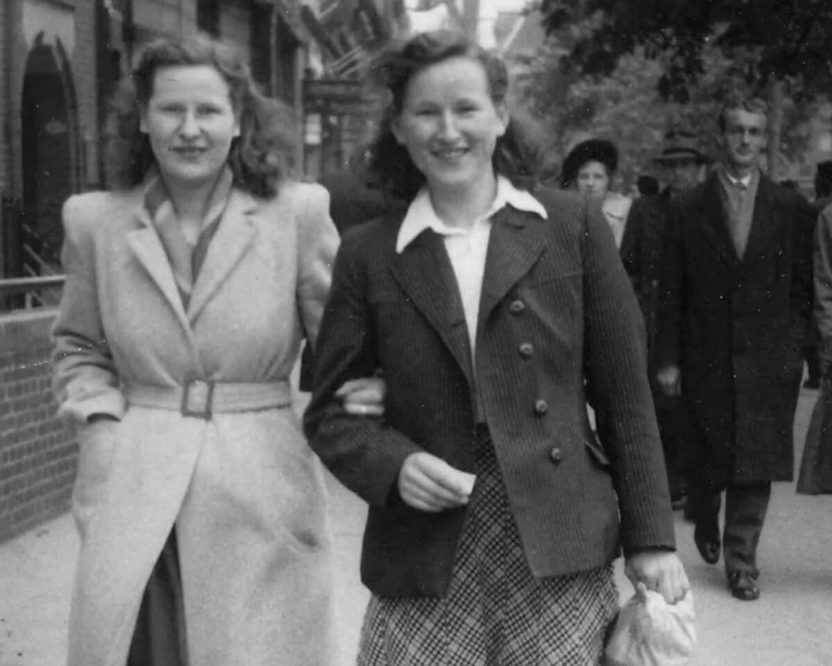 Alameda Post - A black and white photo of two young women. 