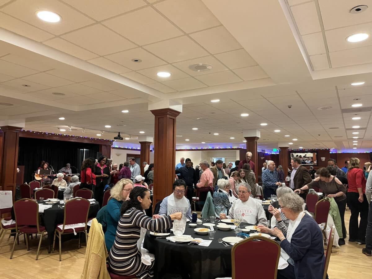 Alameda - A room full of attendees at the Lobster Dinner Fundraiser for the Rotary Club
