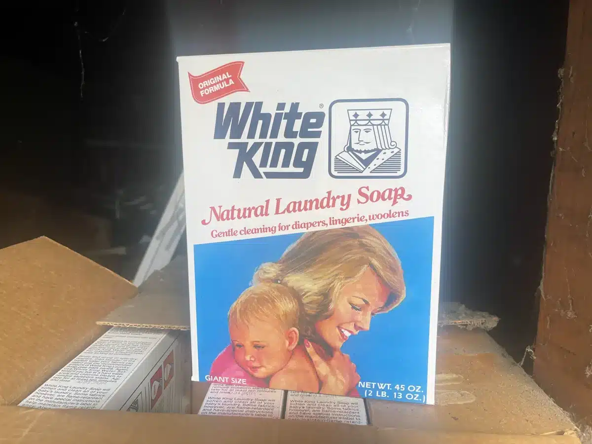 Alameda Post - white king laundry soap