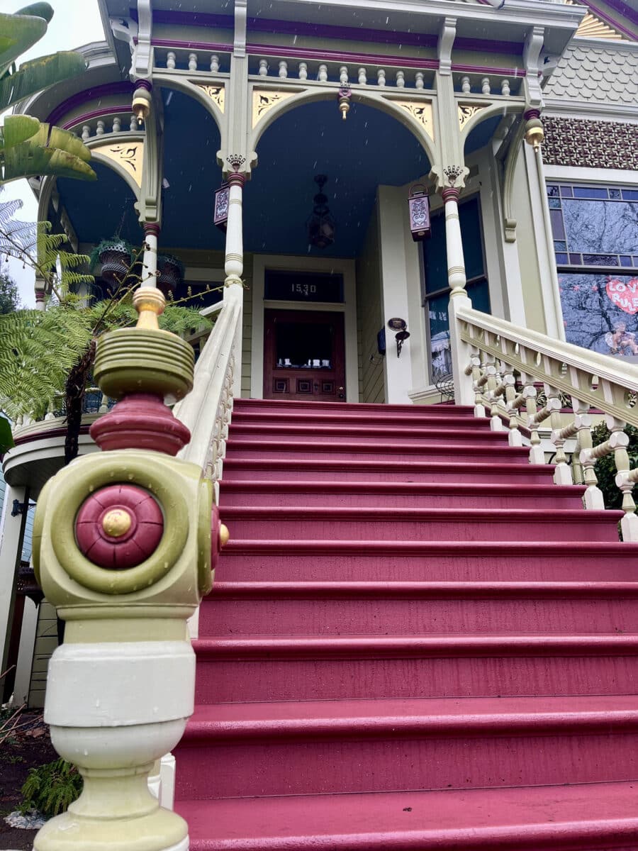 Alameda Post - The front steps of an old beautiful queen anne cottage. 