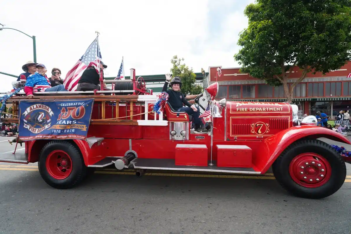 Alameda Post - Fourth of July Parade 2026. Photo by Maurice Ramirez