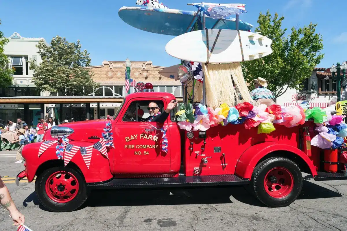 Alameda Post - Fourth of July Parade 2026. Photo by Maurice Ramirez