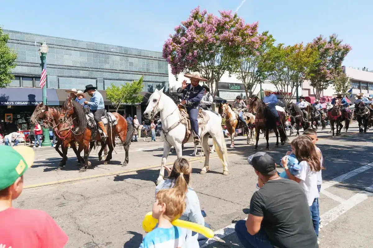 Alameda Post - Fourth of July Parade 2026. Photo by Maurice Ramirez