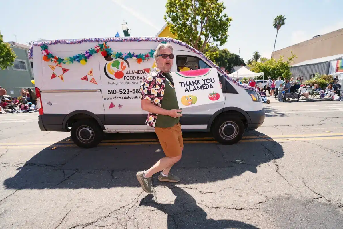 Alameda Post - Fourth of July Parade 2026. Photo by Maurice Ramirez