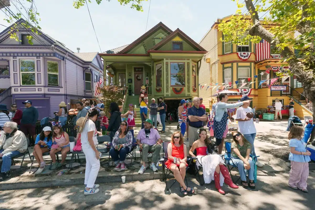 Alameda Post - Fourth of July Parade 2026. Photo by Maurice Ramirez