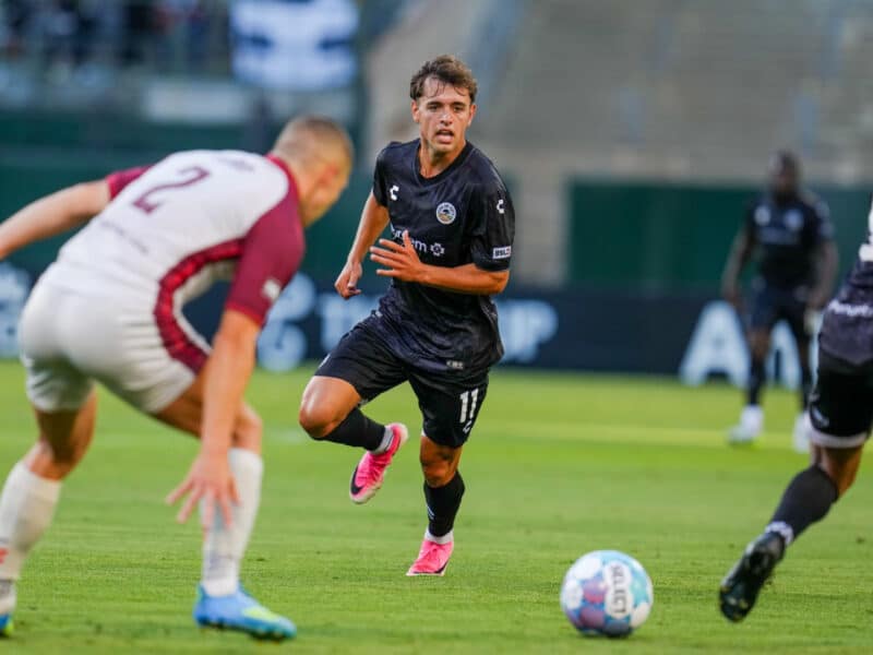 Alameda Post - An Oakland Roots player goes for the ball in the match against Sacramento Republic F.C.