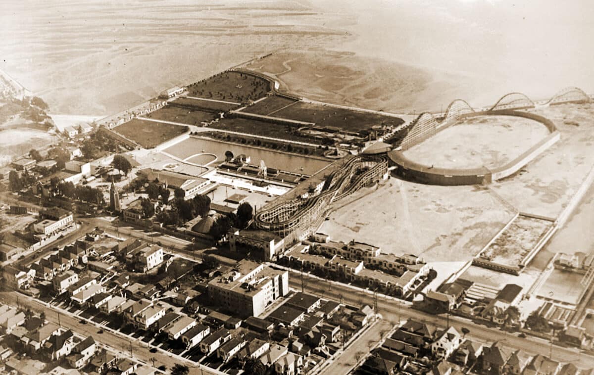 Alameda Post - aerial view of Neptune Beach