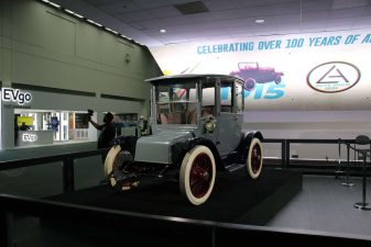 Alameda Post - a 1915 Detroit Electric car sits on display